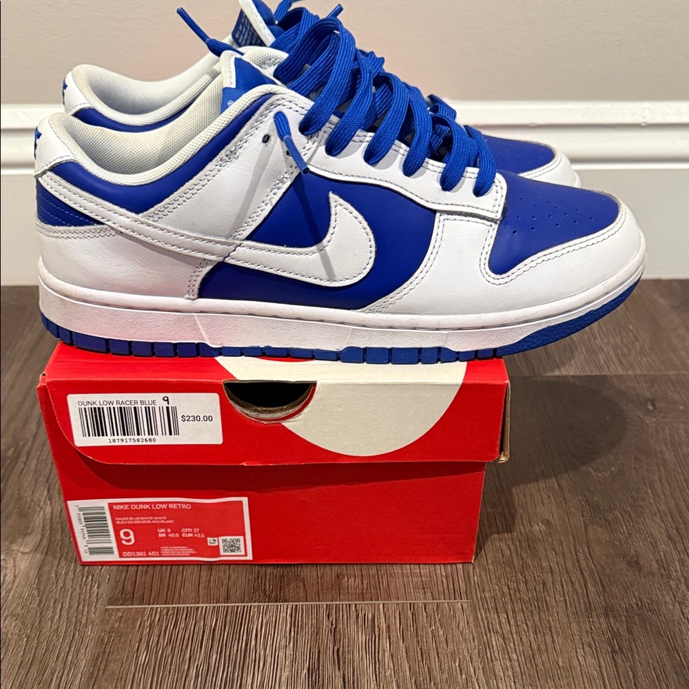 Nike Men's Blue and White Sneakers